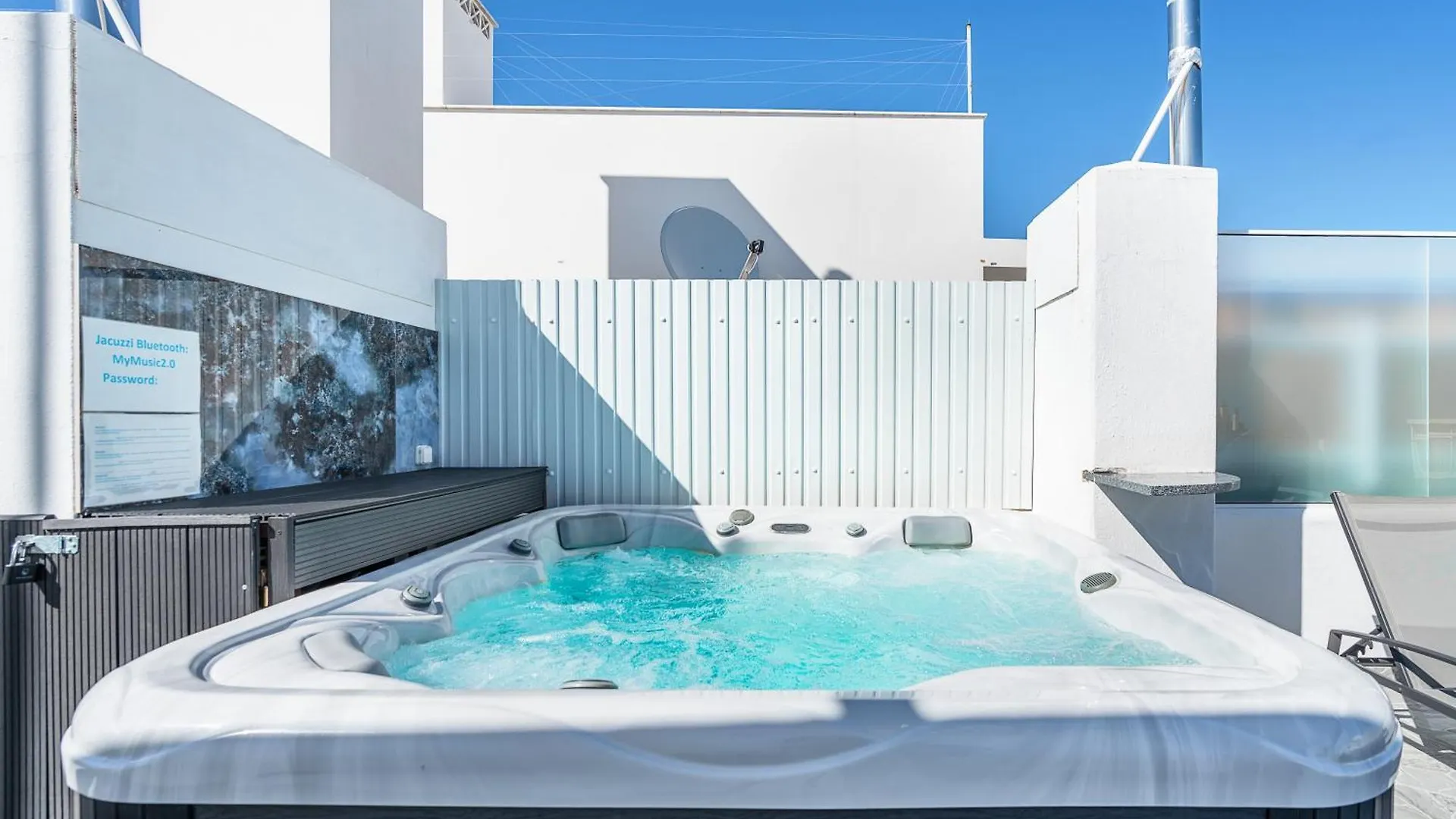 New Luxury Penthouse Beachfront In The Algarve Armacao de Pera