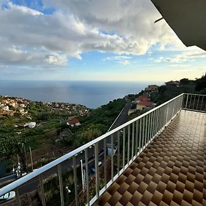 villa-carmelita-house-2.madeira-islandshotels.com/