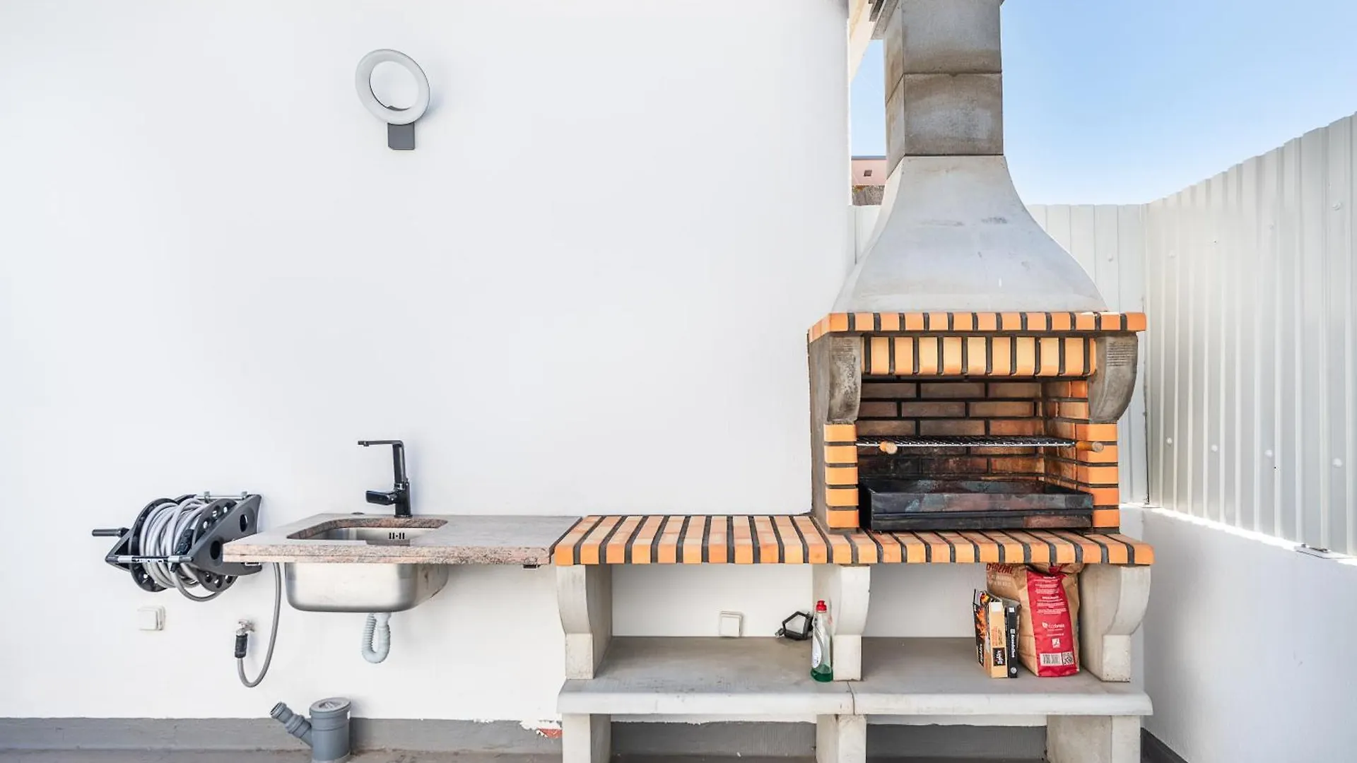 Apartment New Luxury Penthouse Beachfront In The Algarve Armacao de Pera